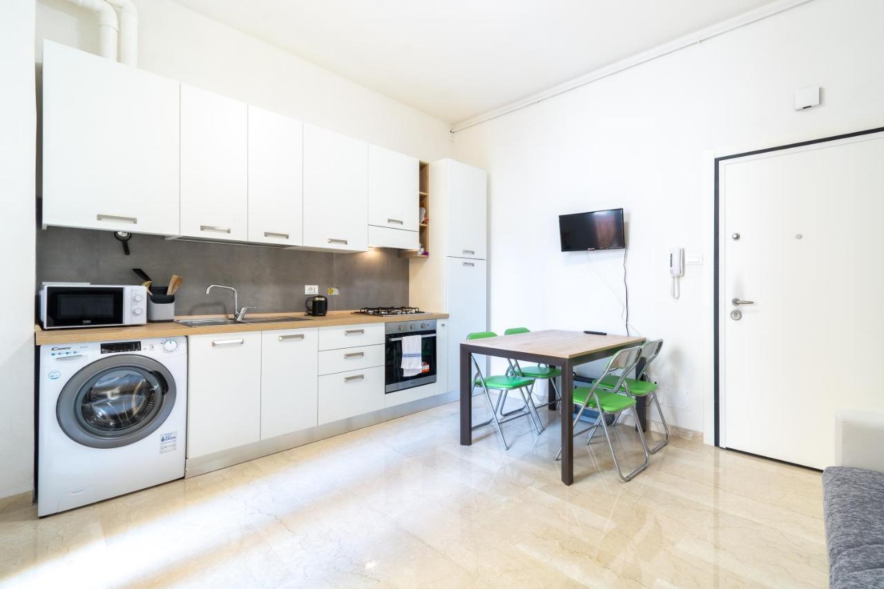 Housmart San Carlo 17 Apartment Bologna Exterior photo